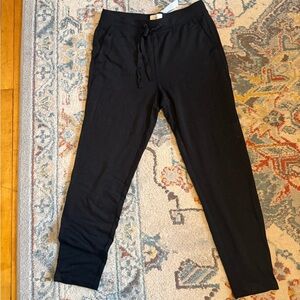 NWT Lou & Grey size small signature soft pants